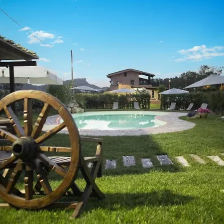 La Pinnetta With Pool - Happy Codrongianos